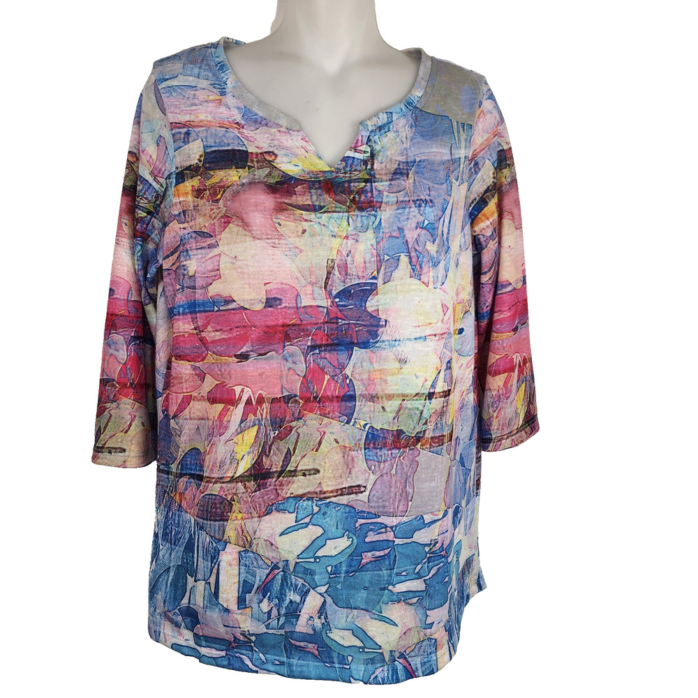 FDJ French Drssing Jean Women Top Kaleidoscope Print Small 3/4 Sleeve Notch Neck